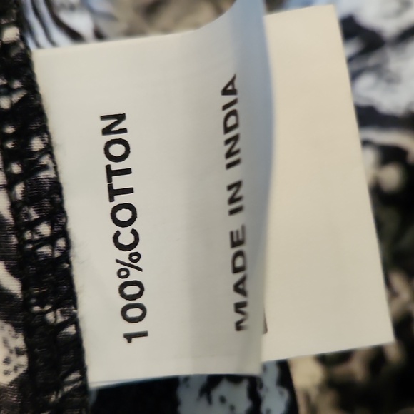 Black and White Cotton Dress Plus Size - Picture 4 of 5